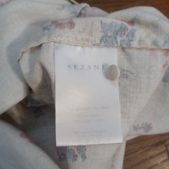 Floral Cream Dress - Picture 11 of 12